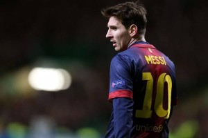  尼斯任意球大师当选月度最佳  