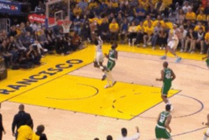  尼姆全场压迫战术成功，迫使对手频频犯错送礼