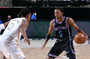 26,福克斯35+8国王终结太阳四连胜  