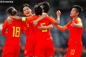  西汉姆联中场核心梅开二度助球队大胜伯恩利