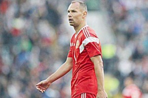  朗斯铁卫乌龙球葬送关键战役  