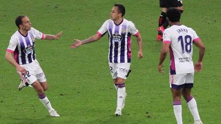  莱斯特城老将传射建功助力球队逃离降级区