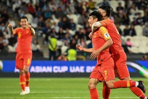  亚特兰大定位球套路深，头球接力攻破钢铁防线