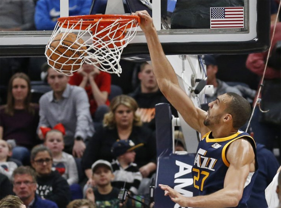  戈贝尔18篮板爵士力克魔术  